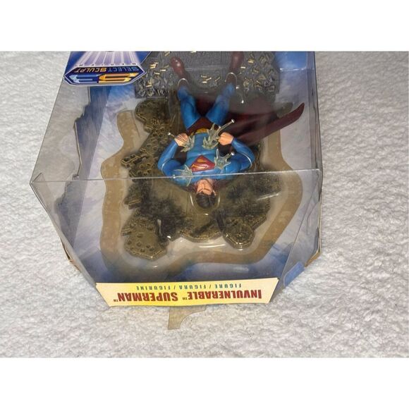 Mattel SUPERMAN RETURNS INVULNERABLE SUPERMAN/S3 Select Sculpt Series - Picture 4 of 6